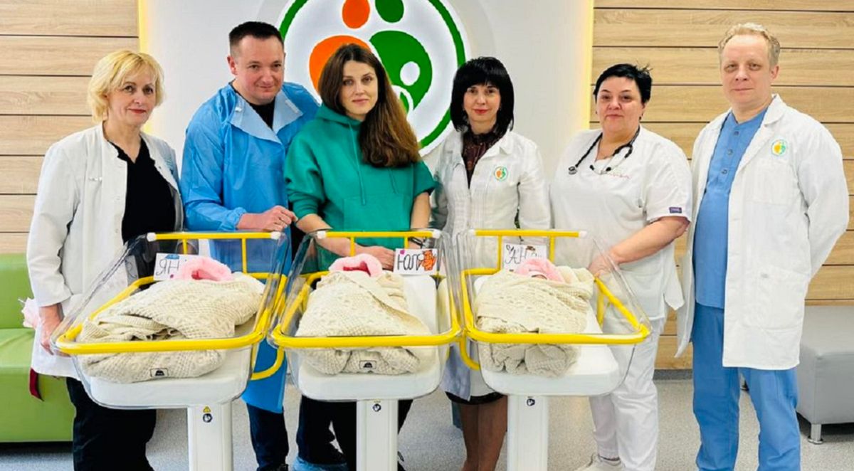 Мешканка Винників народила здорову трійню дівчат