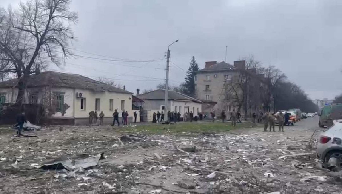 Росіяни завдали ракетного удару по центру Слов’янська, є загиблі
