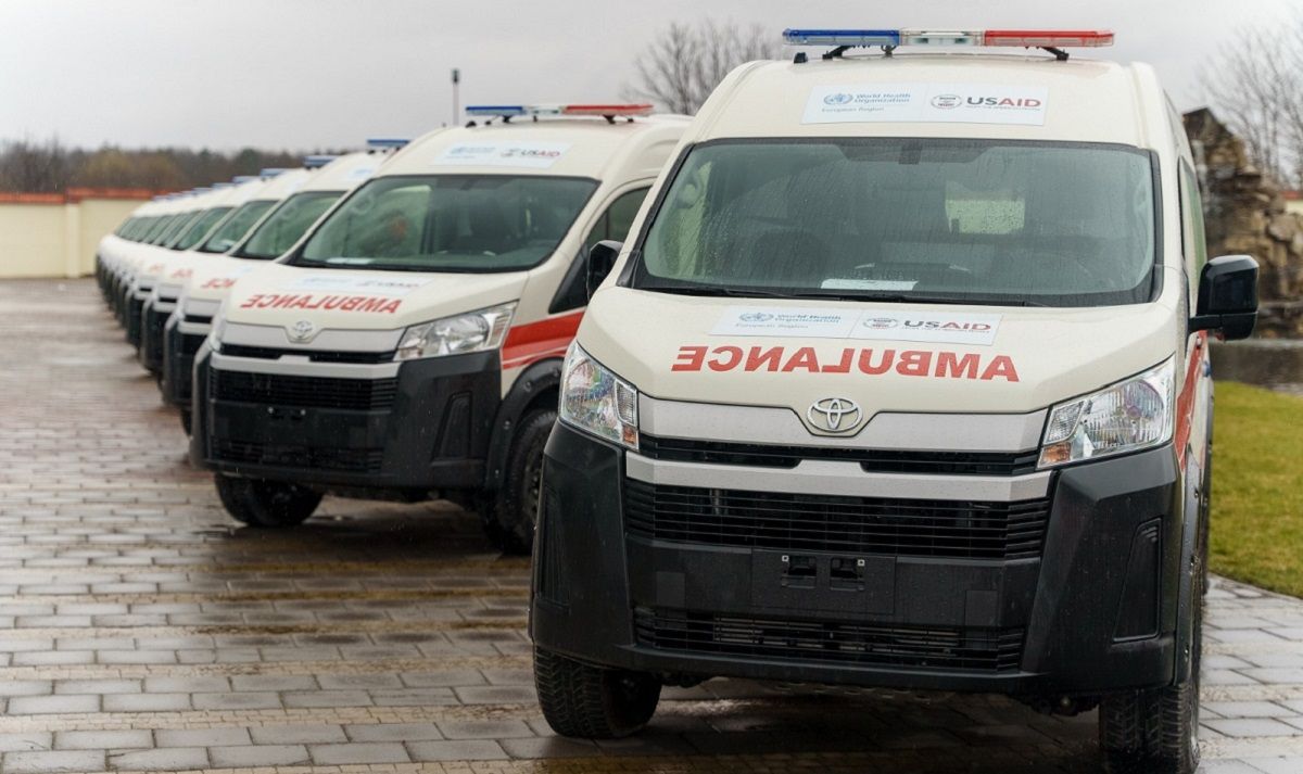 МОЗ отримало 59 авто для підсилення медичного фронту