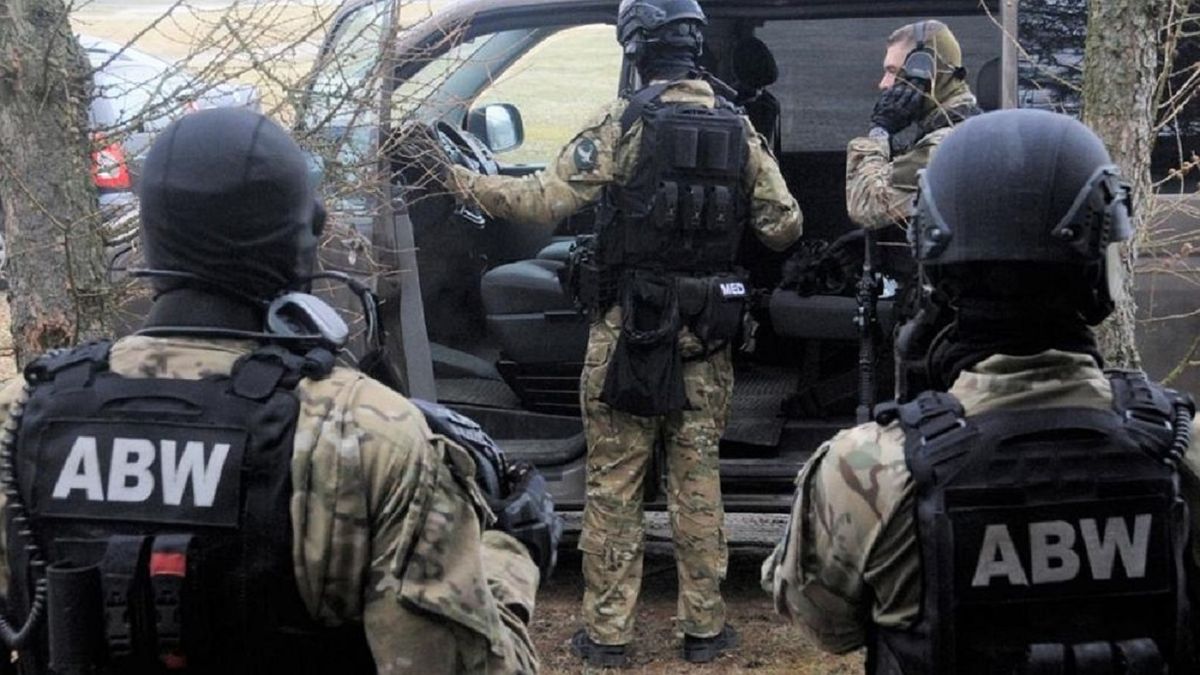 Спецслужби Польщі затримали ще трьох російських шпигунів
