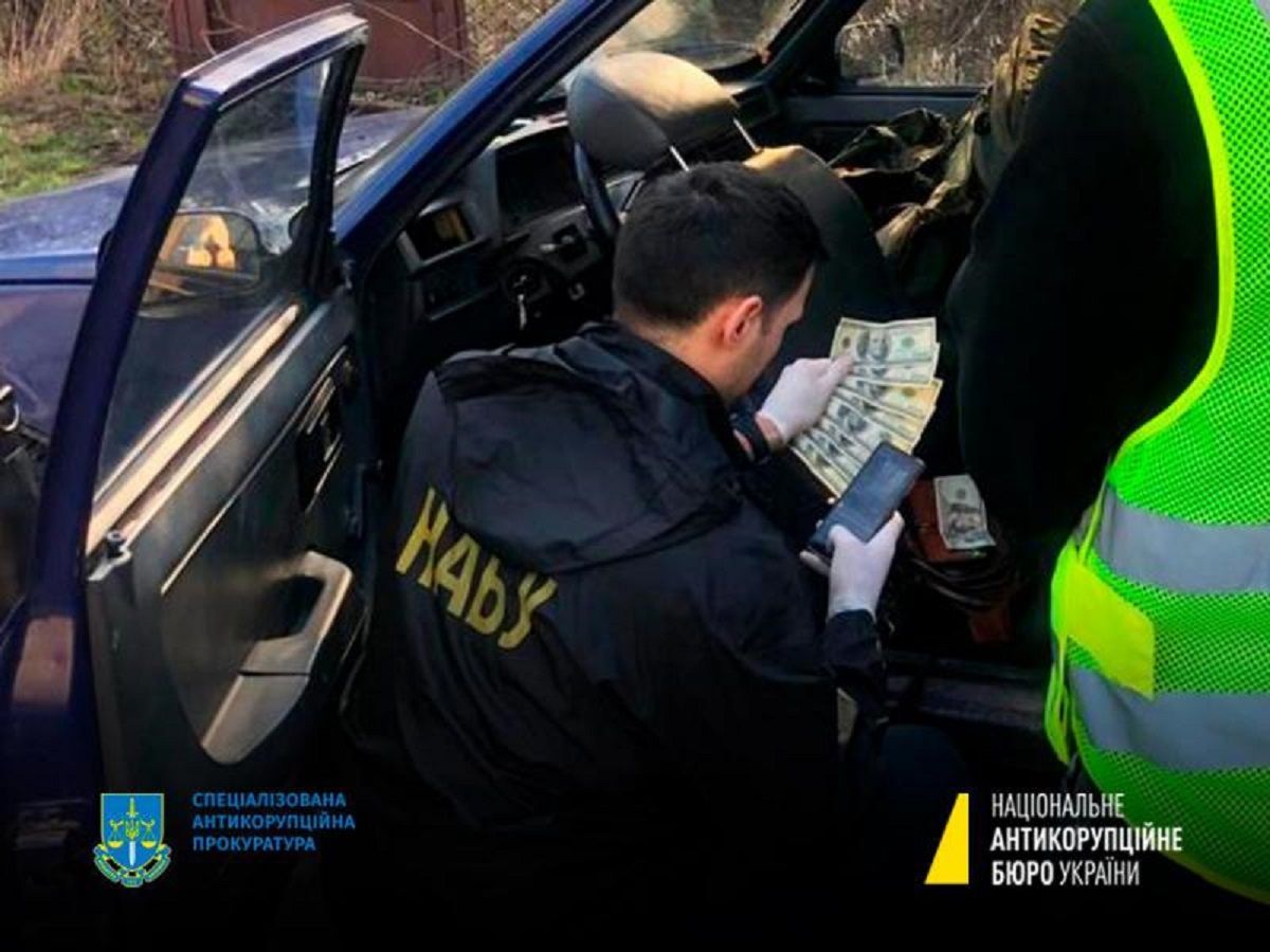 Суддю з Рівненщини викрили на отриманні $1,1 тис. хабара