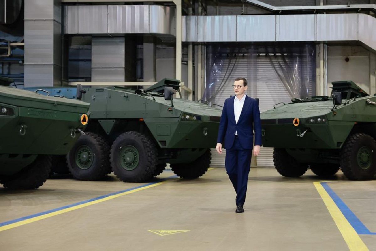 Україна за гроші партнерів купить 100 польських БТР Rosomak