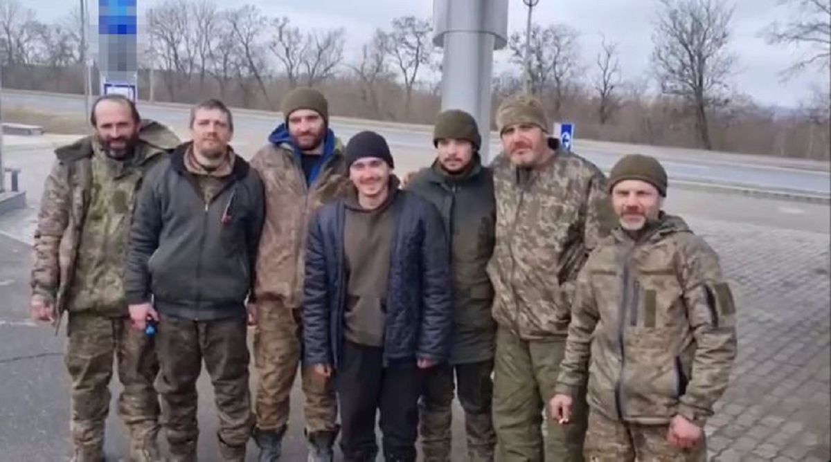 Україна повернула з російського полону ще 12 військових і цивільних
