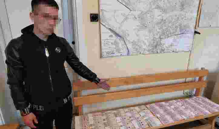 28-річного луганчанина затримали за крадіжку 110 тис. грн з сейфу суші-бару у Львові