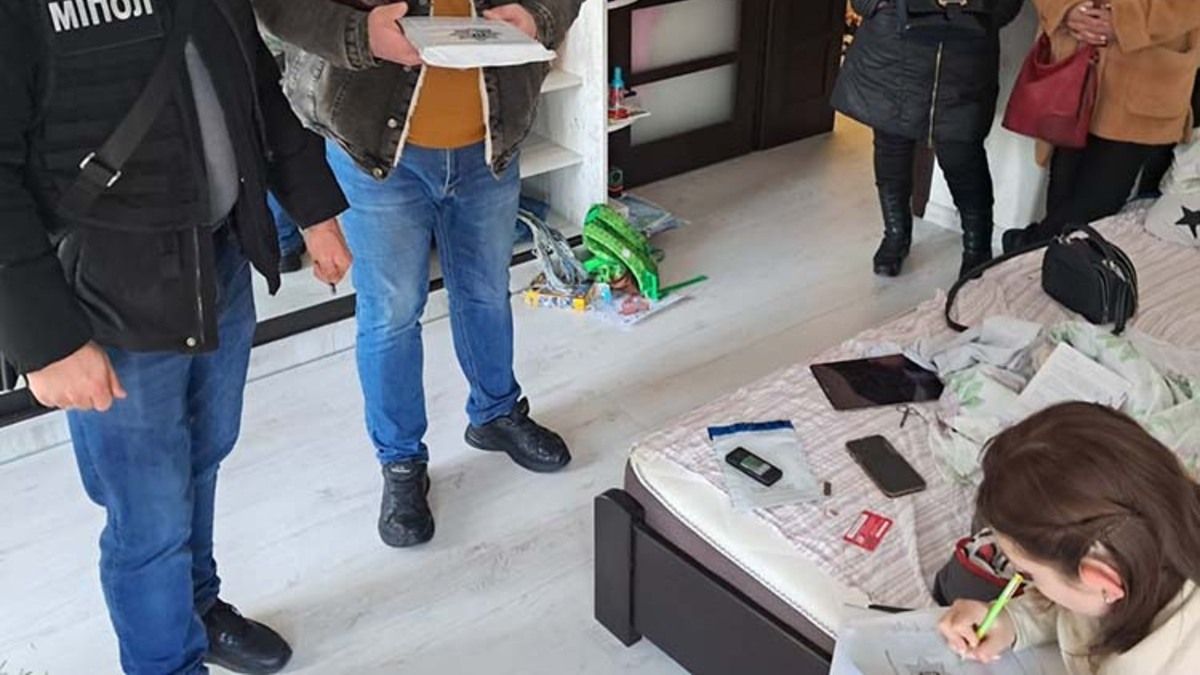 Львів’янка майже рік дистанційно займалась сутенерством у Тернополі