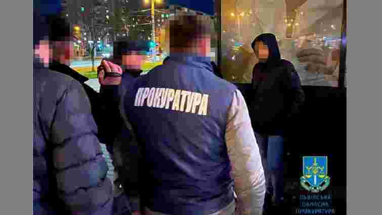 У Львові на хабарі затримали заступника начальника кримінальної поліції