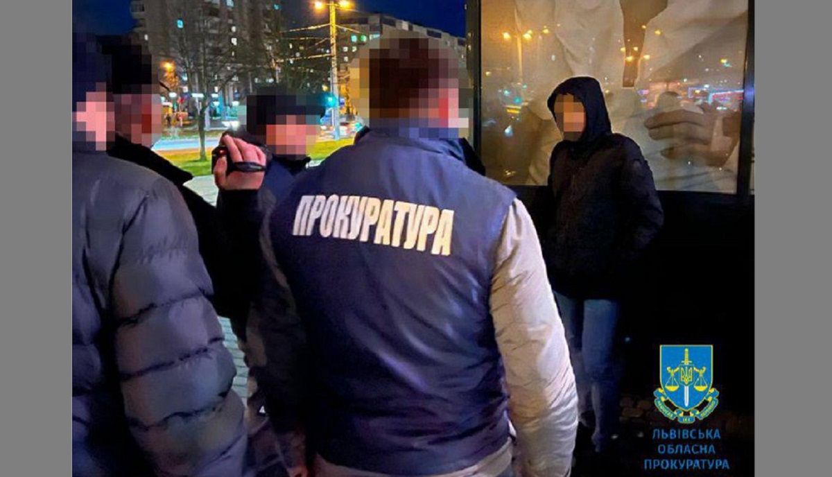 У Львові на хабарі затримали заступника начальника кримінальної поліції