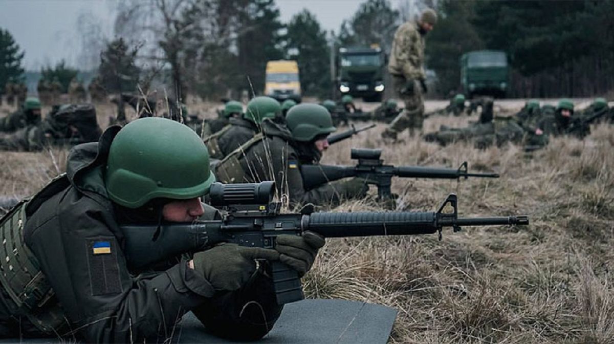 Україна підготувала угруповання в 40 тис. бійців для контрнаступу, – Reuters