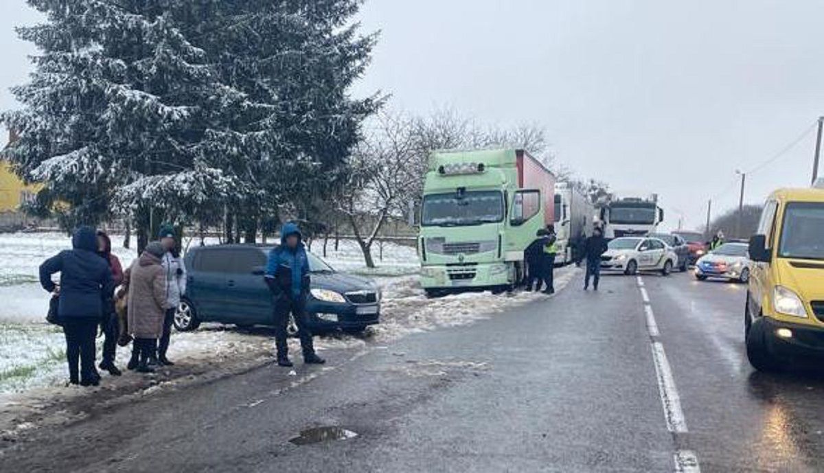 Легковик на смерть збив 4-річного хлопчика на трасі Львів – Шегині