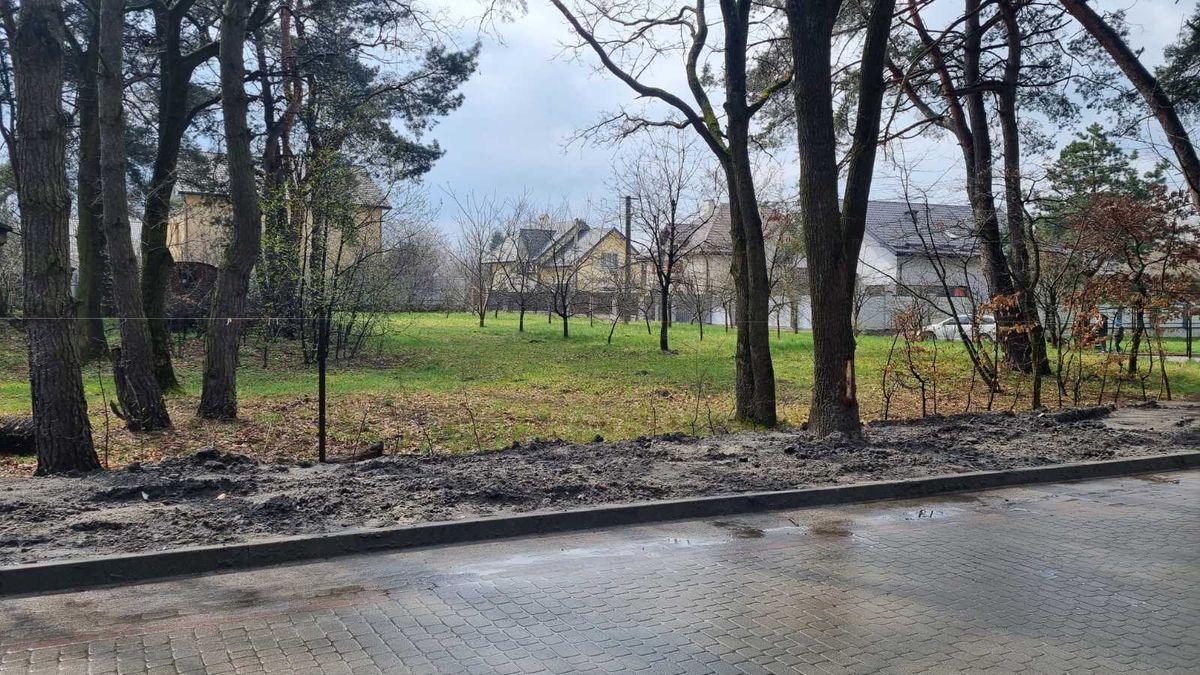 Міська рада виявила незаконну роздачу комунальної землі в селах біля Львова