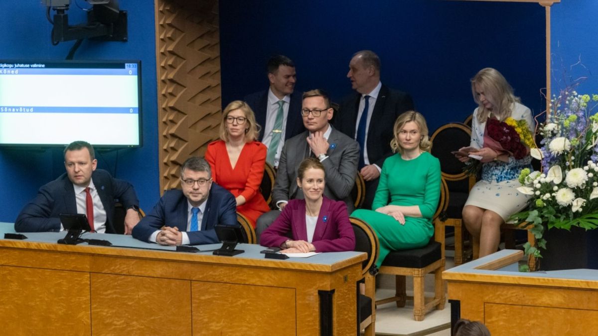 Прем'єр-міністерка Естонії оголосила про відставку всього уряду
