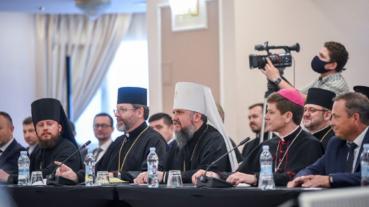 Рада церков підтримала заборону діяльності пов'язаних із Росією релігійних організацій