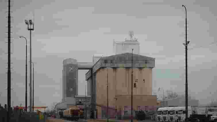 Словаччина заборонила переробку і продаж українського зерна