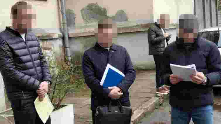 У Львові викрили злочинну групу, яка привласнила 17 приміщень