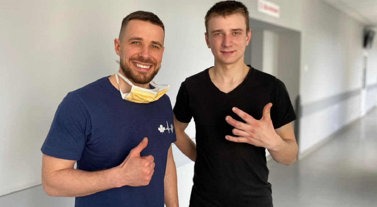 21-річному мешканцю Львівщини хірурги успішно приживили відсічені пальці руки