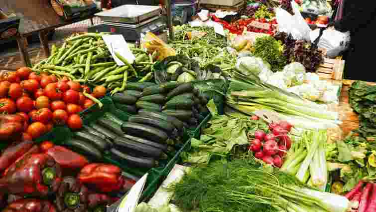 Як не переборщити з нітратами при споживанні ранніх овочів і ягід