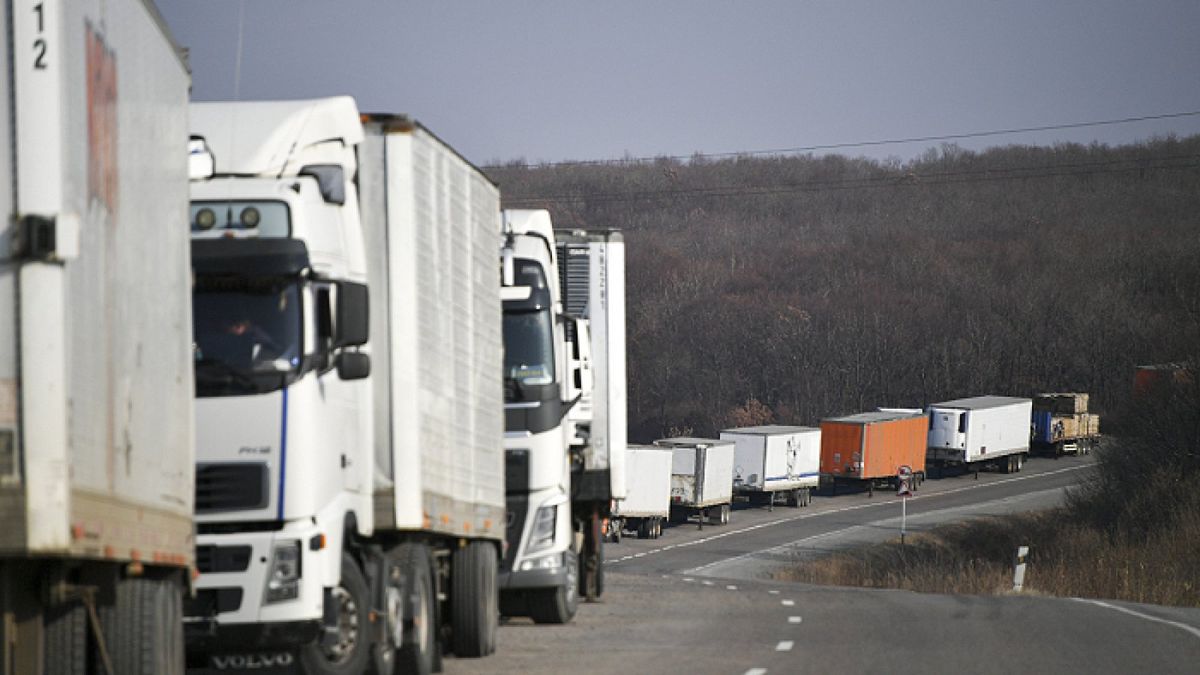 Польща розблокувала транзит для української агропродукції