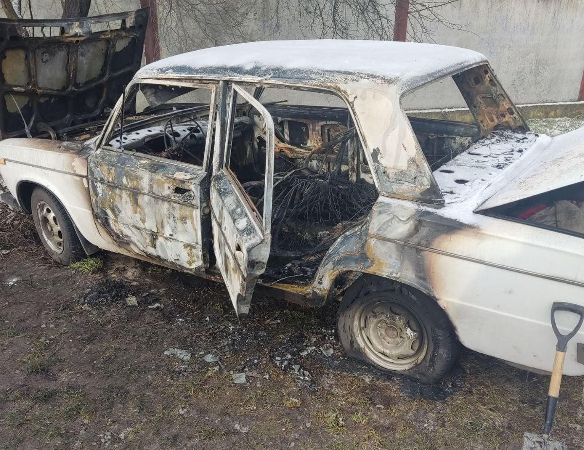 Ковельський суд виніс вирок 18-річному юнаку, який вкрав і підпалив авто