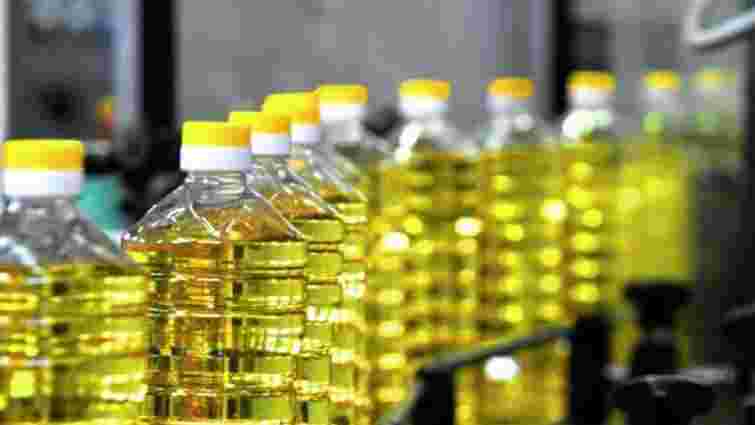 Єврокомісія погодилася ввести заборону на імпорт соняшникової олії з України