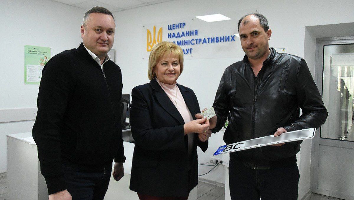 У Мостиськах на Львівщині можна перереєструвати вживані автомобілі