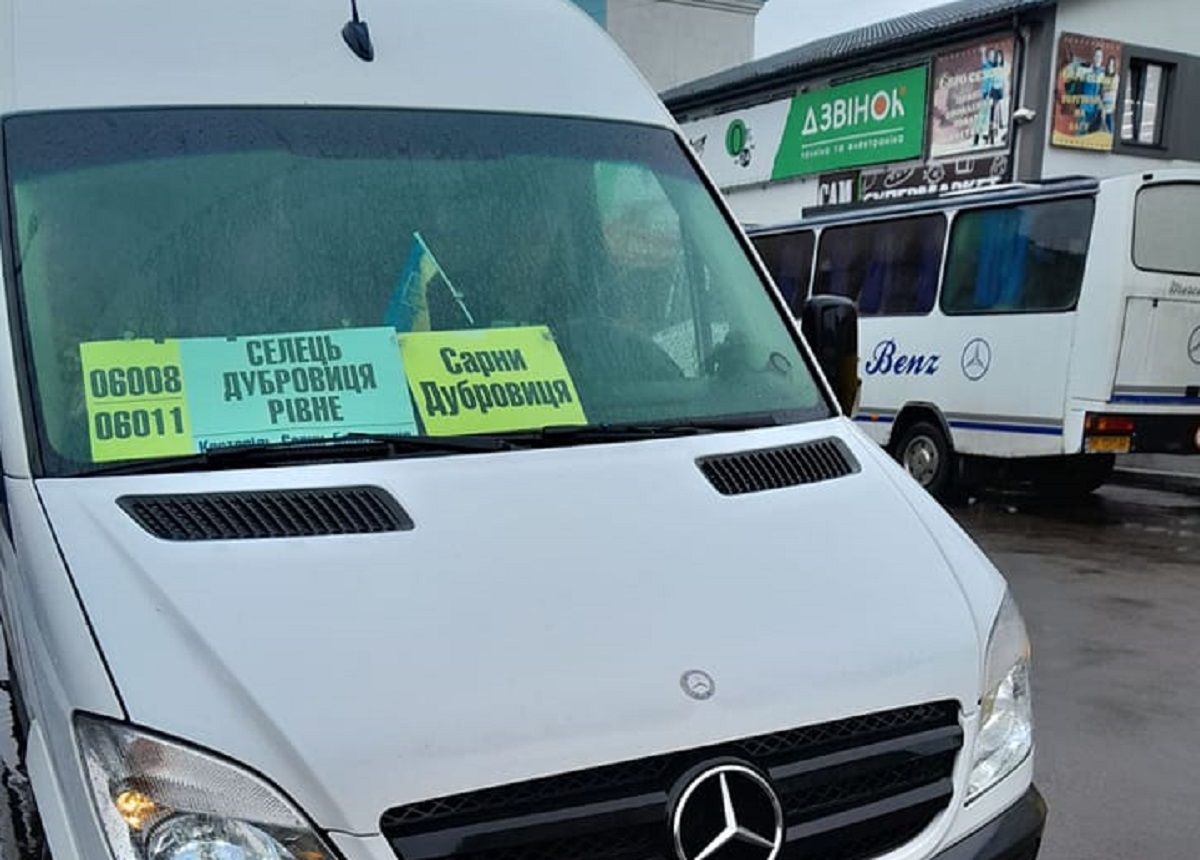 Водієві з Рівненщини, який образив військового, вручили повістку