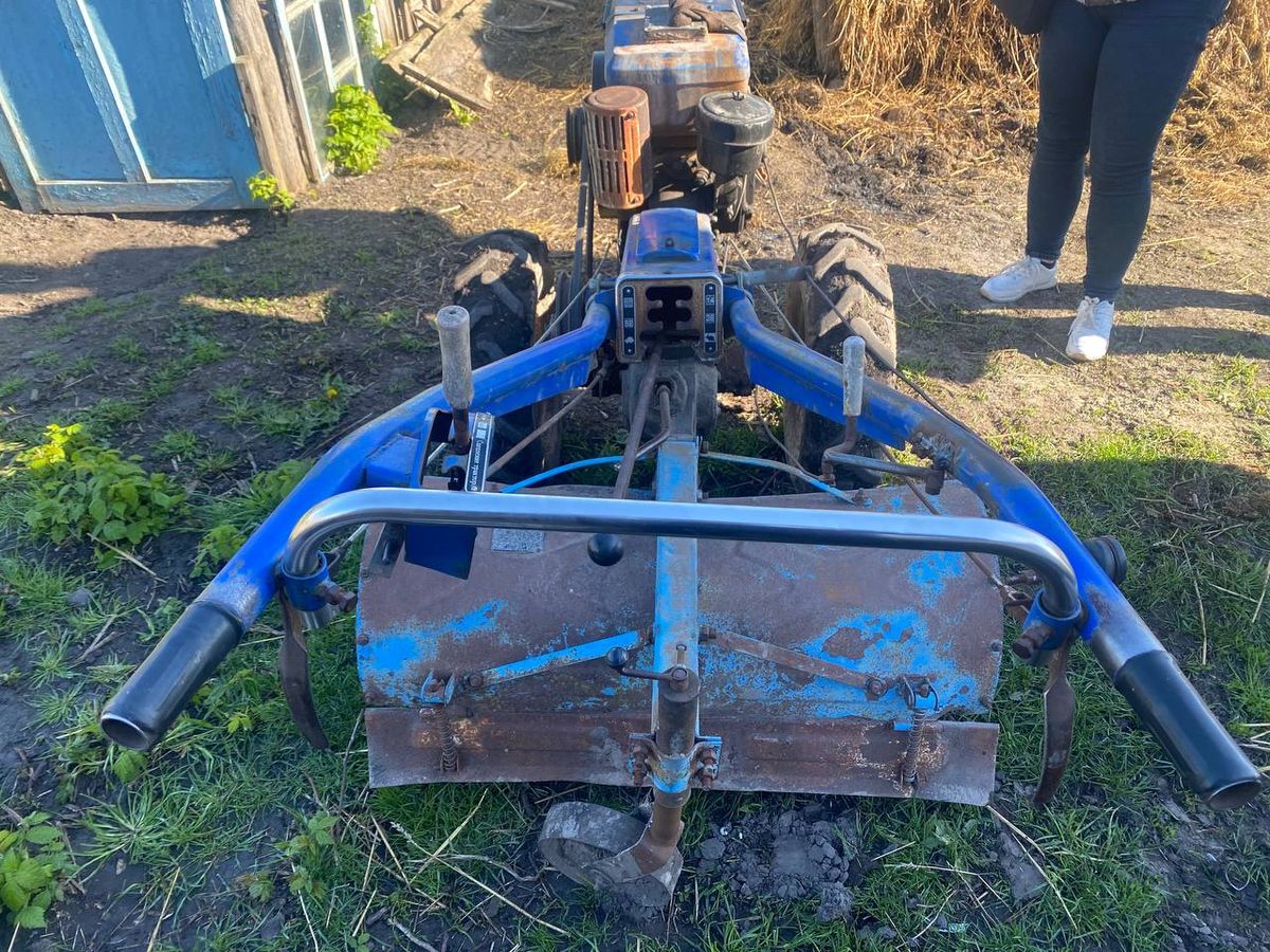 На Рівненщині внаслідок падіння з мотоблока постраждав 11-річний хлопець
