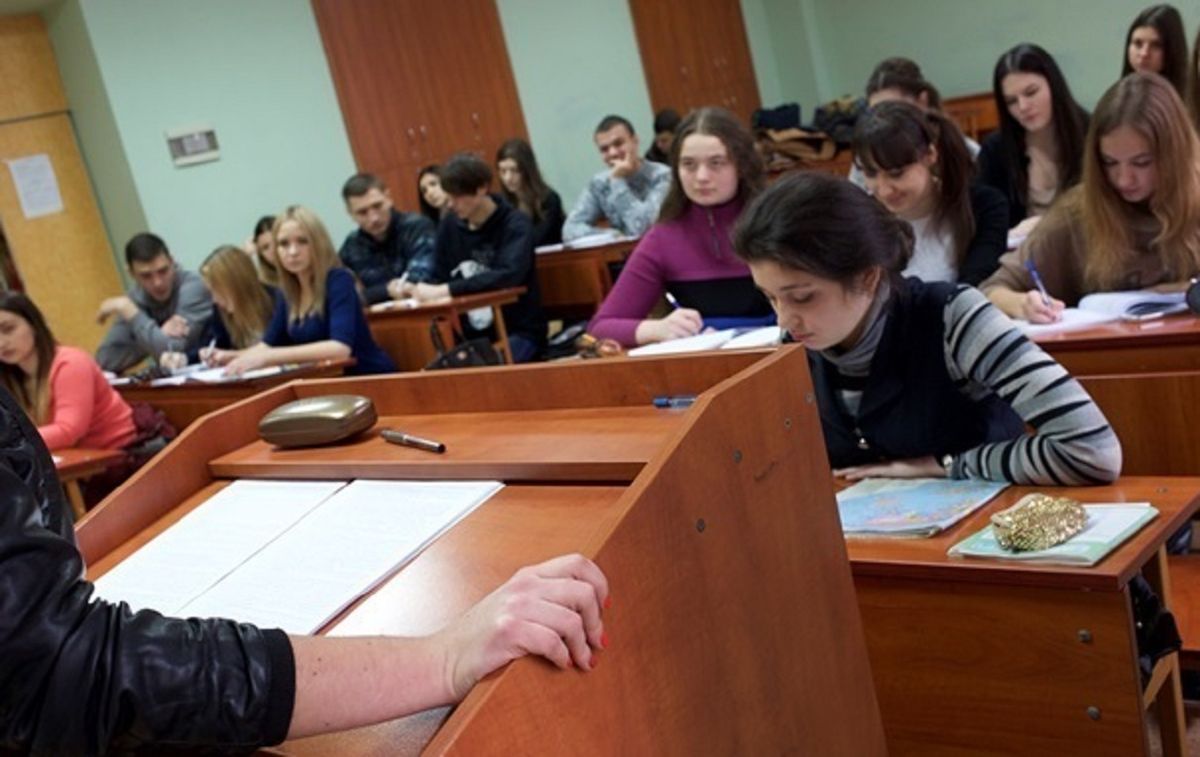 МОН перевело на бюджет понад 28 тис. студентів-пільговиків