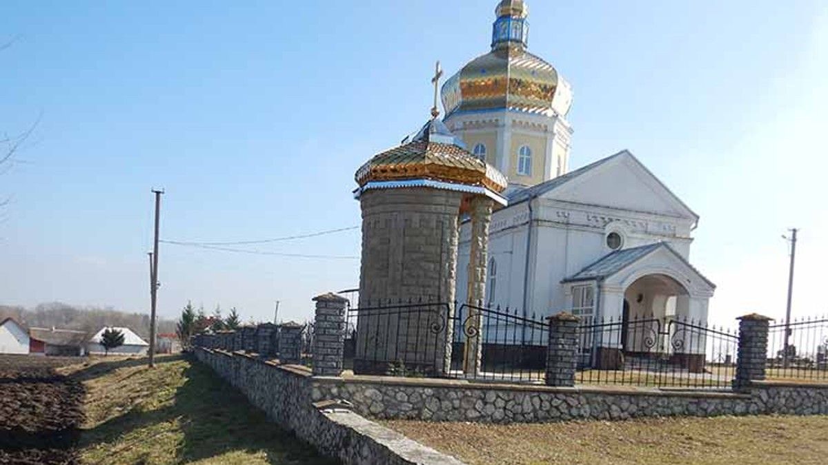 Житель Тернопільщини за півтора місяця обікрав шість храмів