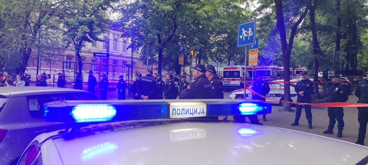 У Белграді школяр під наркотиками вбив вісьмох дітей 