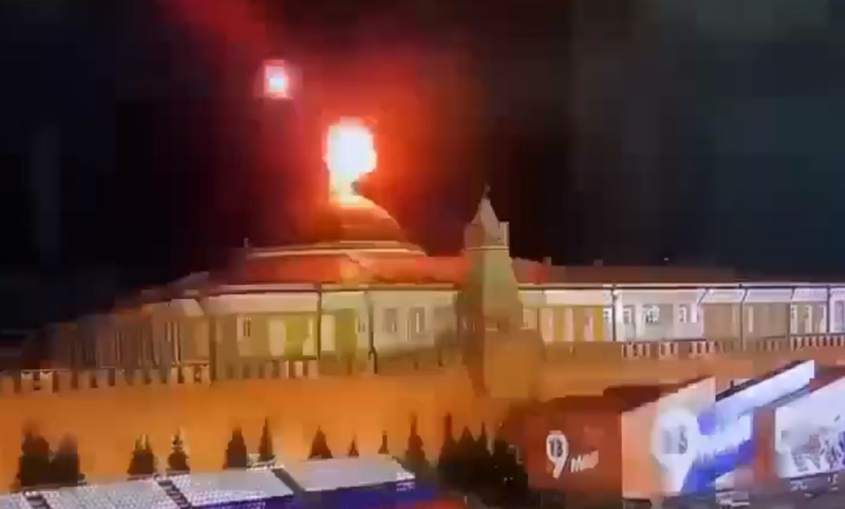 Російські ЗМІ повідомили про атаку безпілотників на Кремль