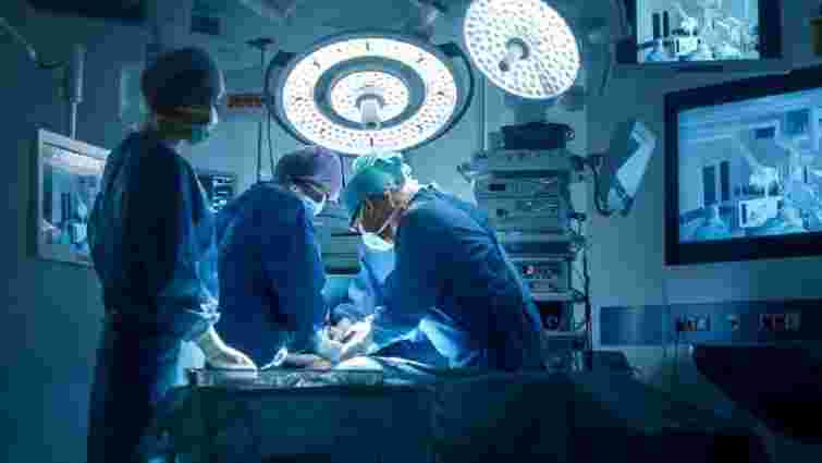 Українські і американські нейрохірурги цього тижня вже врятували життя 11 бійців