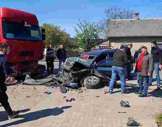 П’яний 28-річний водій Volkswagen спричинив смертельну ДТП у Красному