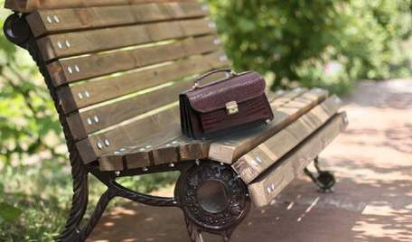 Поліцейський знайшов у парку на Львівщині сумочку з 15 тис. євро і повернув власнику