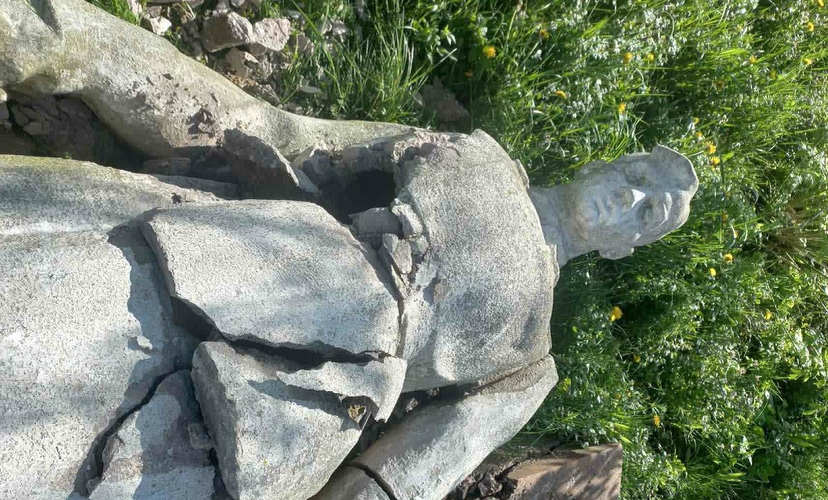 У двох громадах Львівщини демонтували три радянські пам’ятники