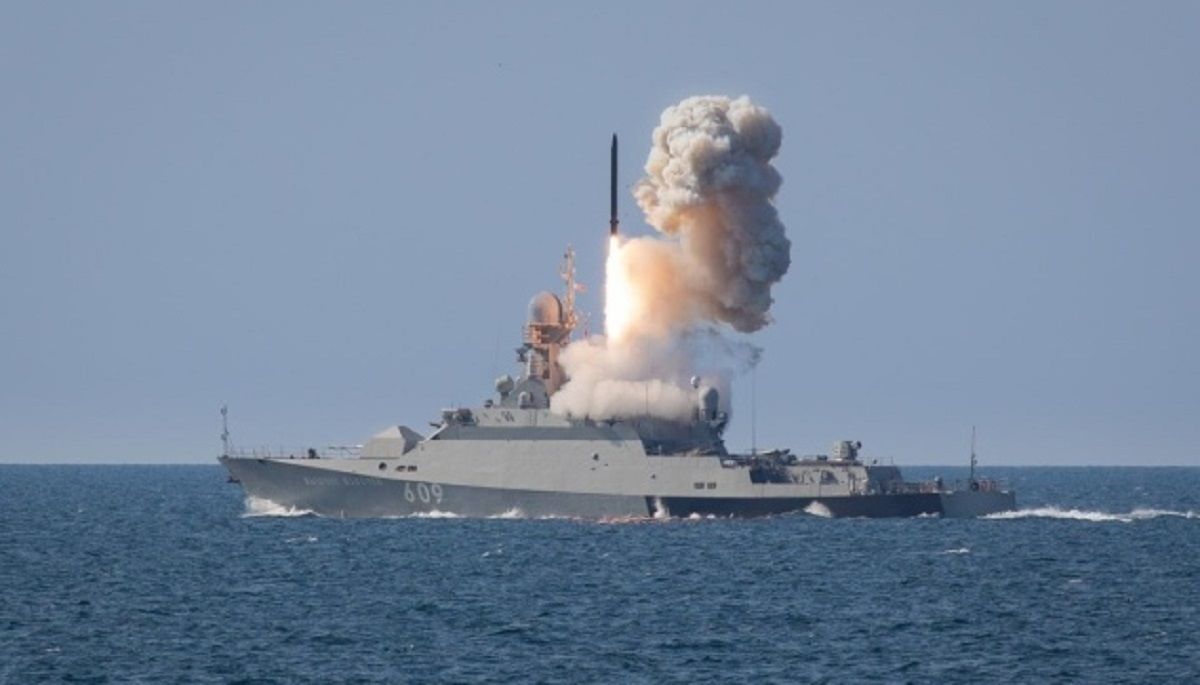 Росія вивела у Чорне море ракетоносії з 32 «Калібрами»