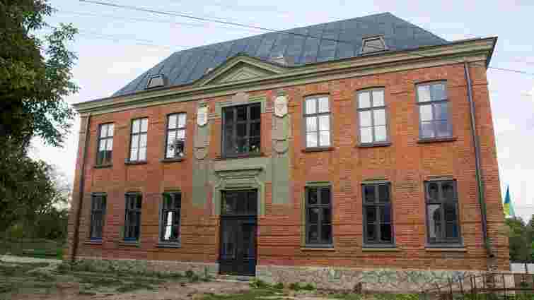 У відреставрованій історичній пам’ятці на Львівщині облаштували хостел