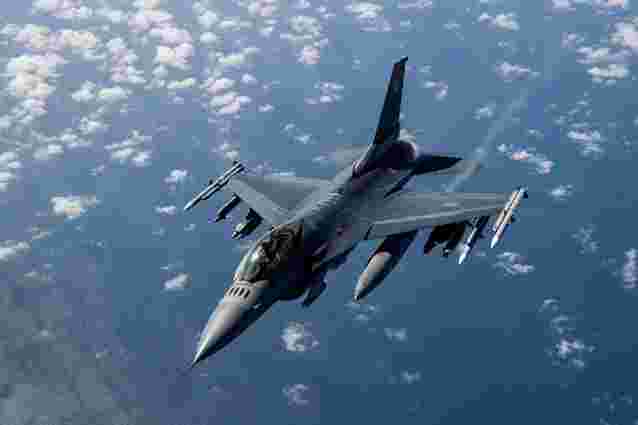 Нідерланди обговорюють із союзниками передачу Україні винищувачів F-16