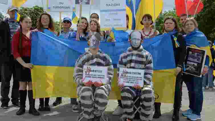 Українська громадська організація провела мітинги  #UnitedWeWin майже в 30 країнах світу