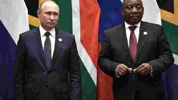 Посол США заявив, що Південна Африка передавала Росії зброю та боєприпаси