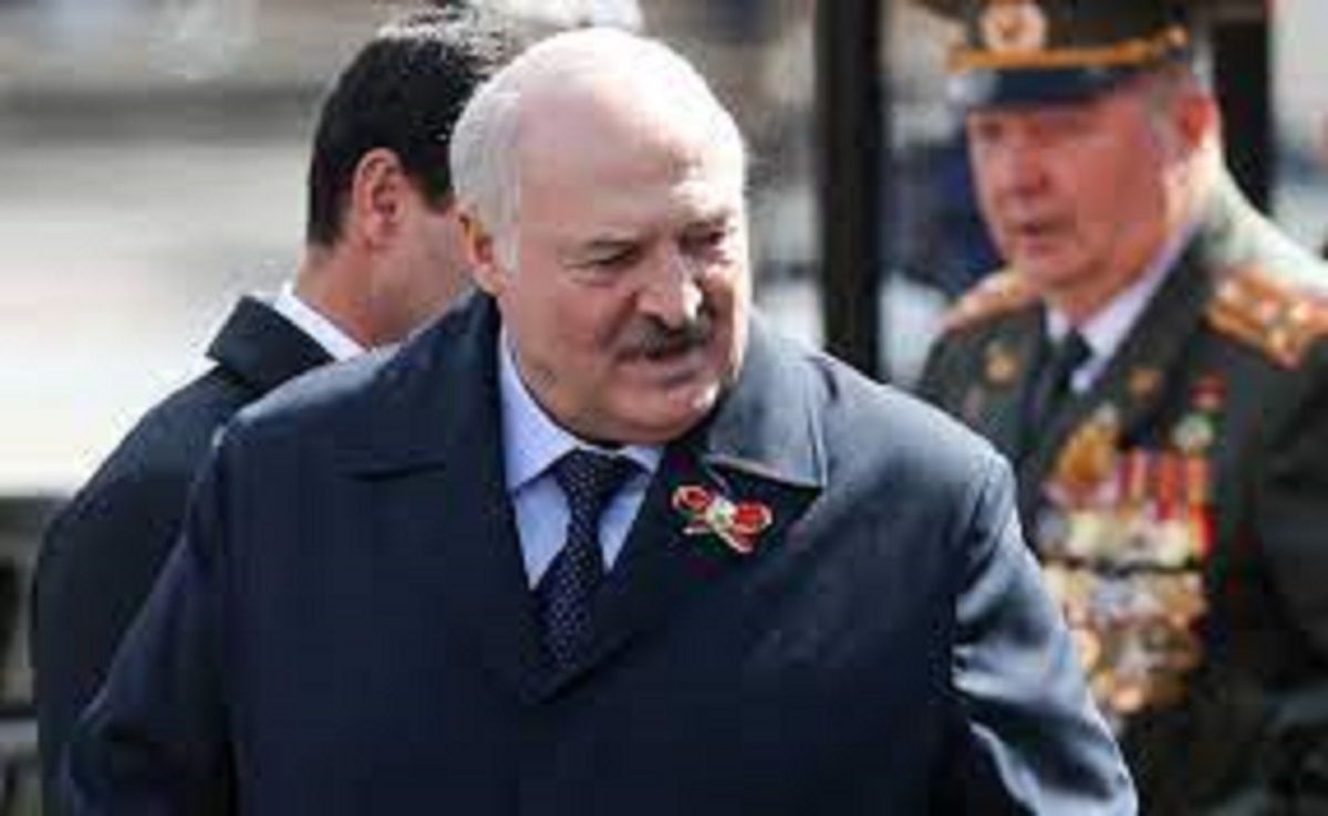 Лукашенко не з’являється на публіці від часу параду у Москві, – ЗМІ