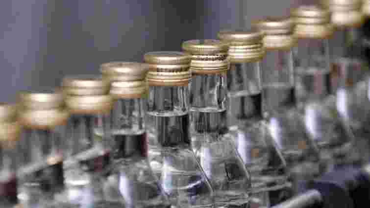 Частка Львівської і Рівненської областей на тіньовому ринку алкоголю становить 10%