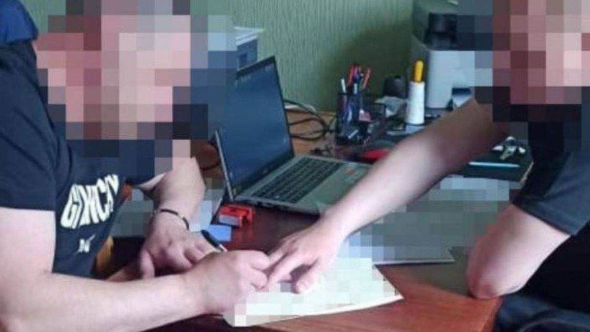 На Дніпропетровщині чоловік катував та тримав на ланцюгу 5-річного пасинка