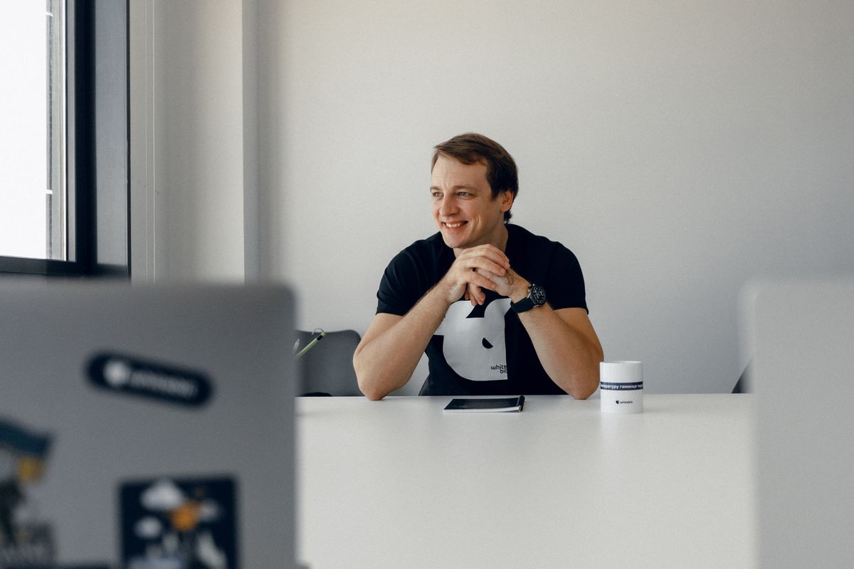 Стоїмо разом з Україною, але не всім це подобається, – CEO WhiteBIT Володимир Носов