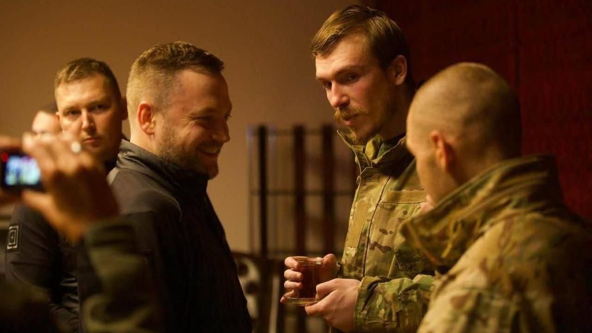 Дружина «Редіса» розповіла, як живуть в Туреччині інтерновані командири «Азова»
