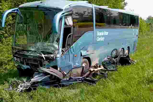 На Тернопільщині у ДТП з екскурсійним автобусом загинуло подружжя пенсіонерів