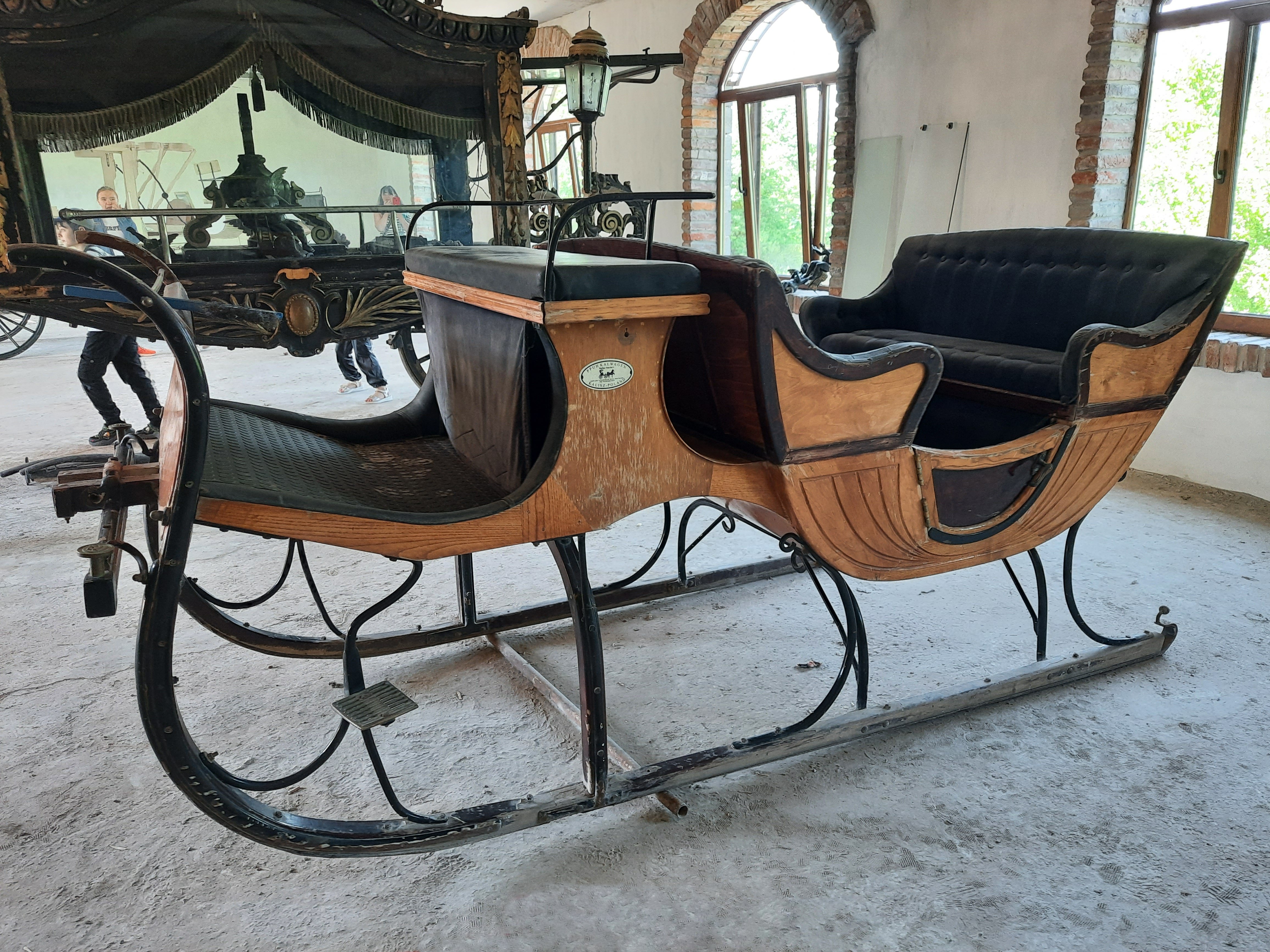 Карета-сани