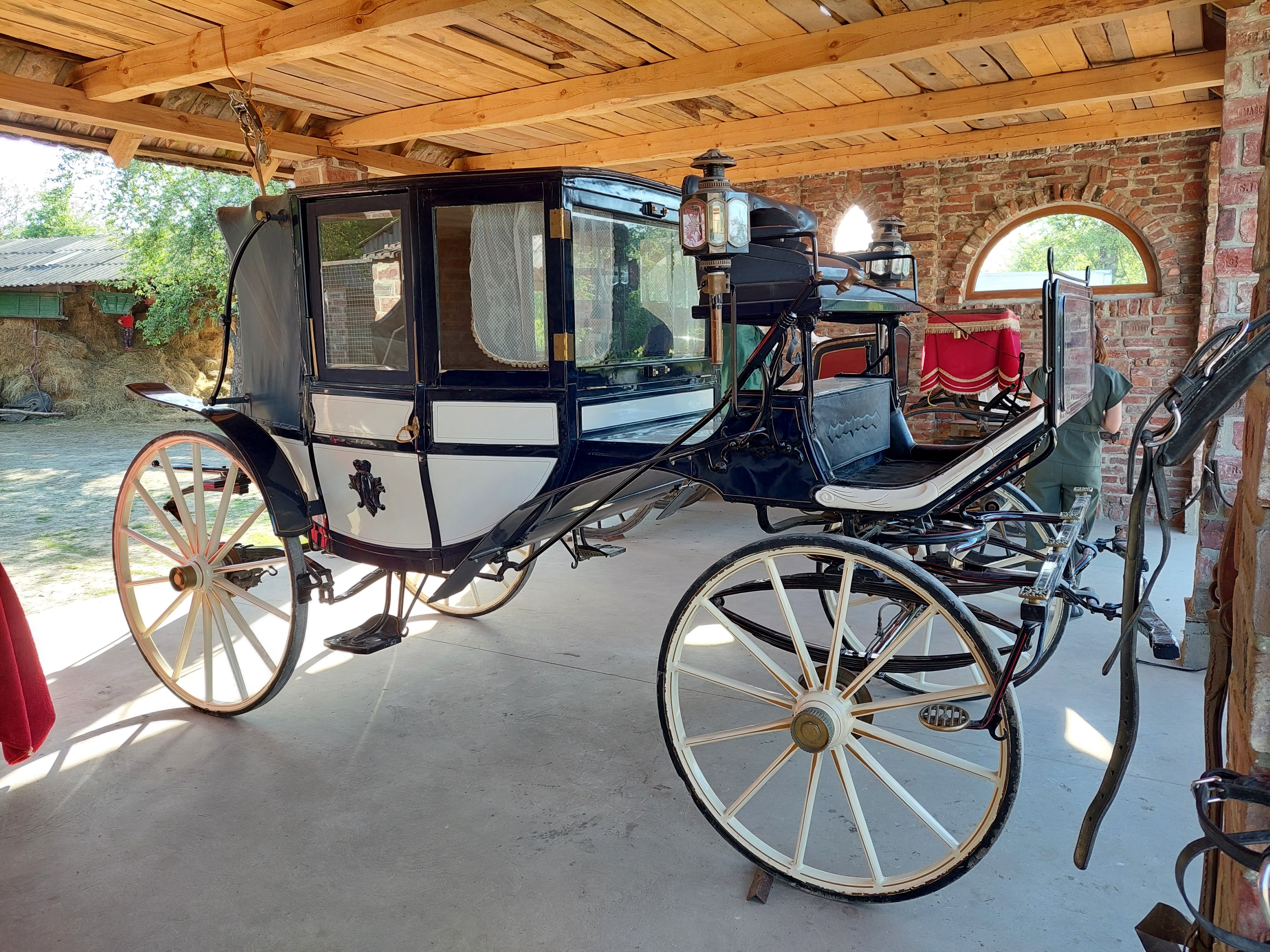 Збільшена копія карети-кабріолета Calwagen