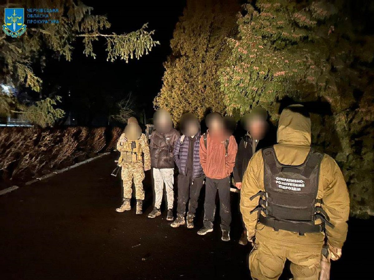 П'ятеро буковинців за 23 тис. доларів організовували поїздки ухилянтів за кордон