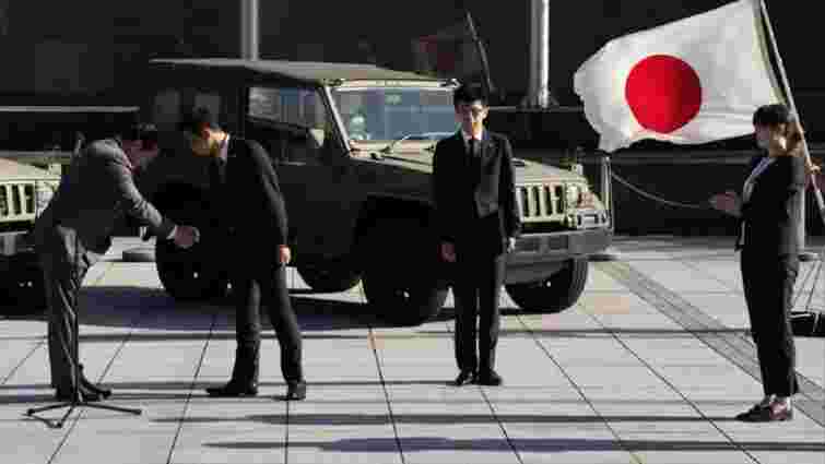 Японія передала Україні близько 100 військових автомобілів