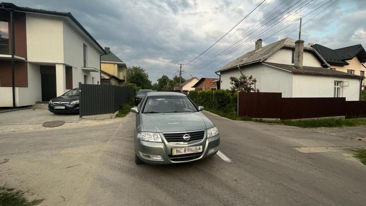 Поблизу Львова автомобіль збив семирічного хлопчика